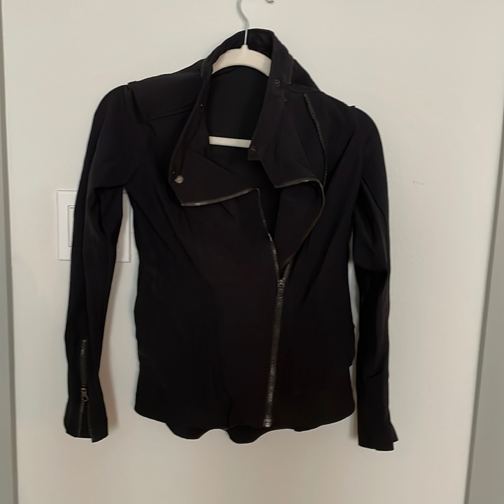 Lululemon black moto style jacket